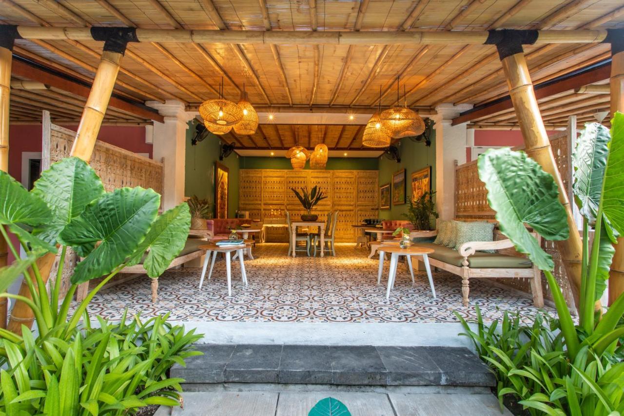 Pinkprivate Sanur - For Cool Adults Only Bed & Breakfast ภายนอก รูปภาพ